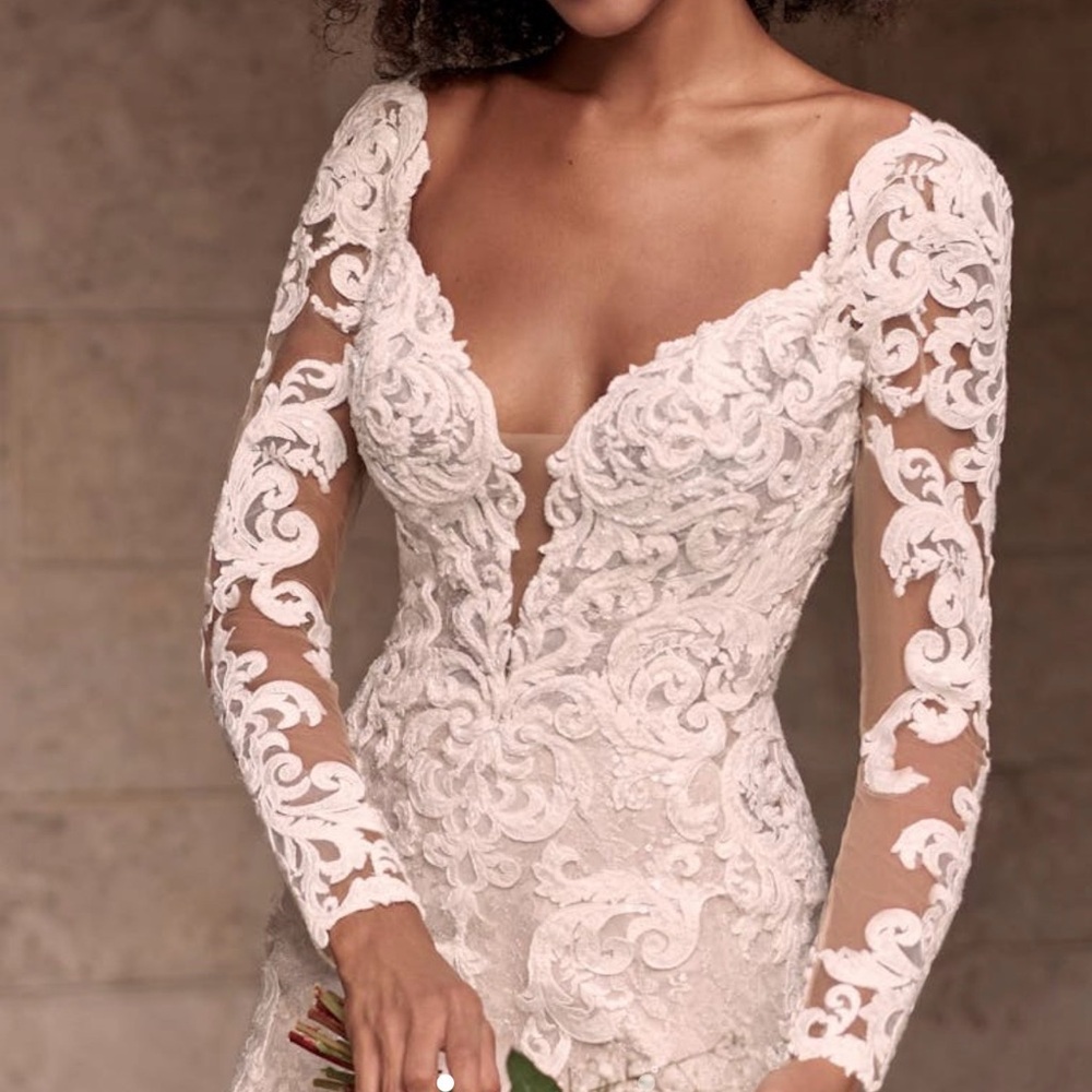 Maggie Sottero Ivory Detachable Sleeves